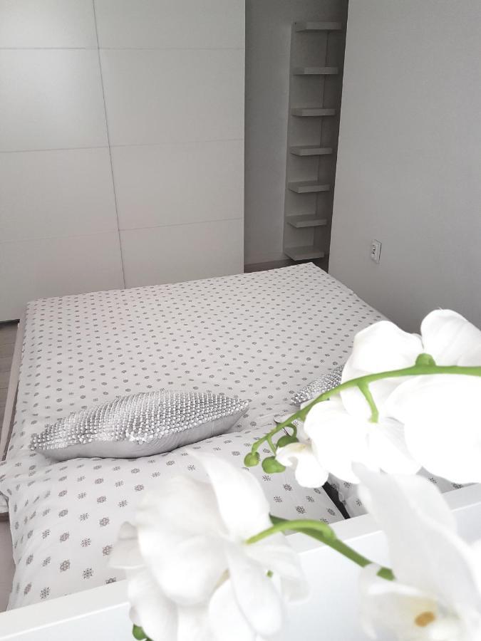 Boleslaviaapartments - Apartament Antonella Boleslawiec  Ngoại thất bức ảnh